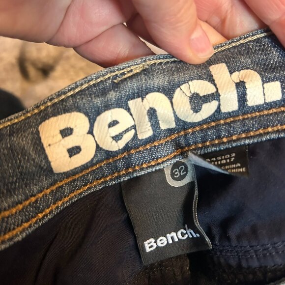 Bench High Rise Book Cut  Vintage Wash Jeans Size 32 - Picture 6 of 6